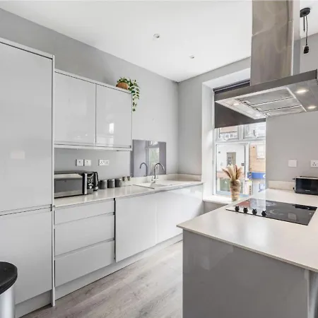 Bright And Cosy 2-Br House With Captivating Cathedral Views Norwich Exterior photo