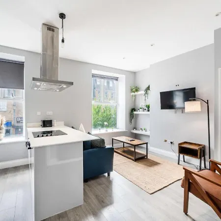 Bright And Cosy 2-Br House With Captivating Cathedral Views Norwich Exterior photo