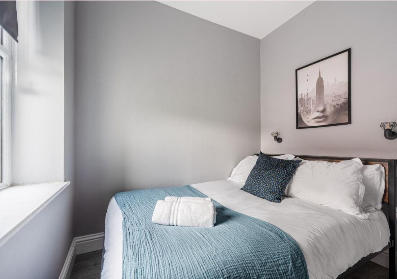 Apartment Bright And Cosy 2-br House With Captivating Cathedral Views