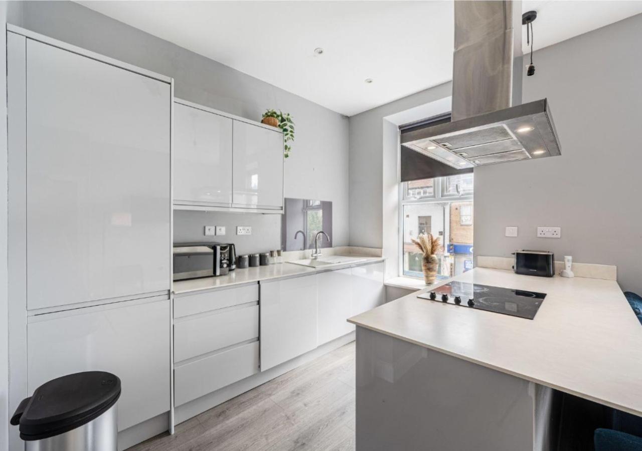 Apartment Bright And Cosy 2-br House With Captivating Cathedral Views *