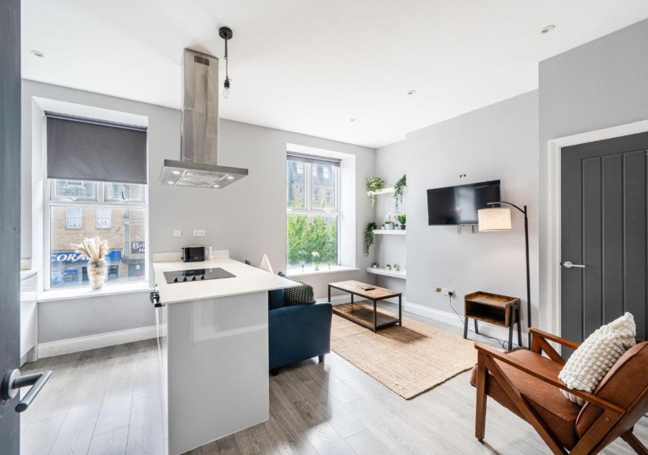 Bright And Cosy 2-br House With Captivating Cathedral Views *